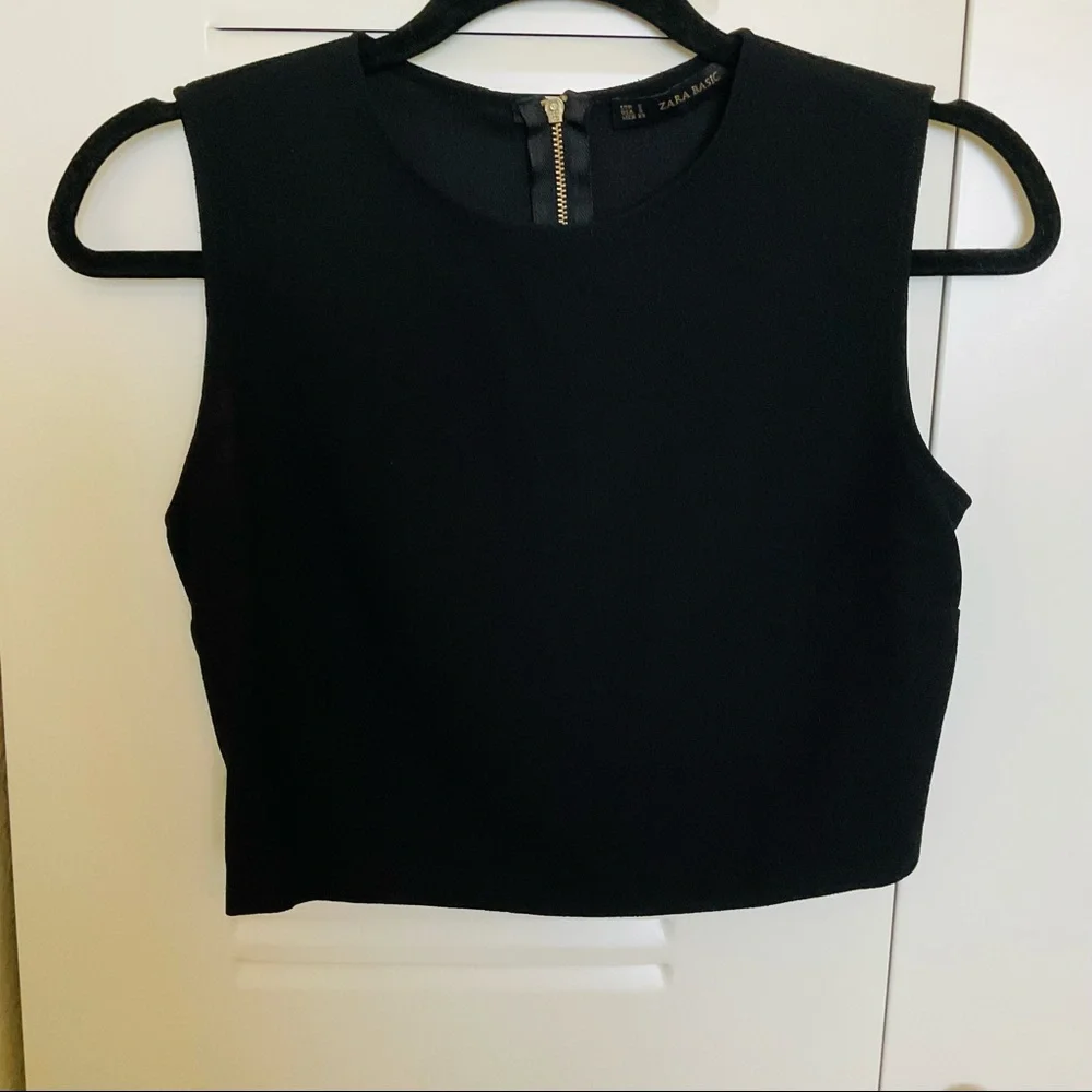 NWT Zara Black Crop Top with Gold Zipper detail - Picture 3 of 13